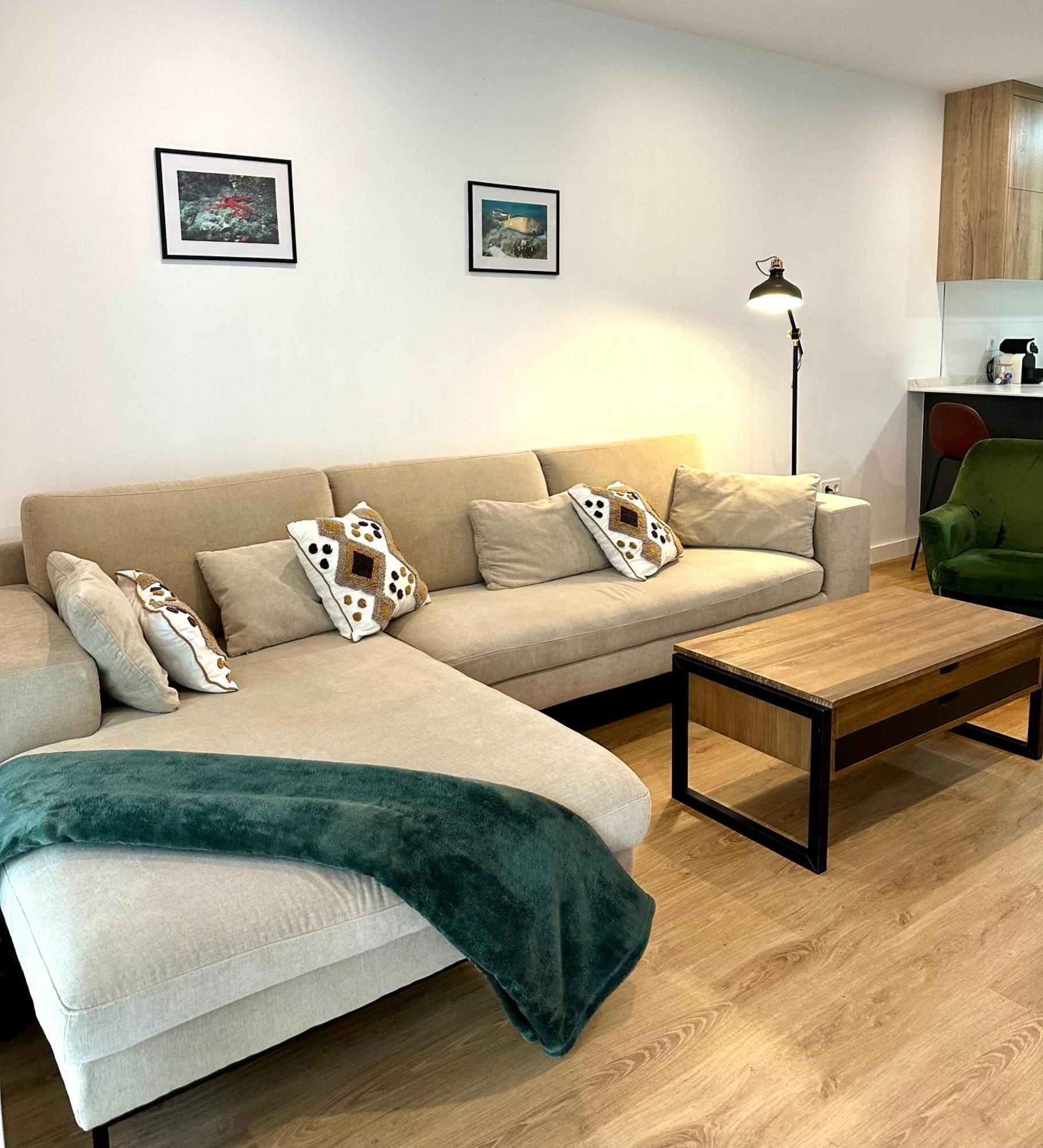 Vega Parque Ii Con Parking Privado, Piscina Y A 5 Minutos De La Playa Apartment